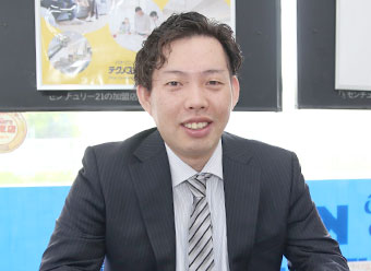 先輩の声